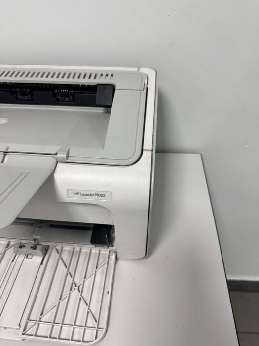 Продам принтер hp 1005