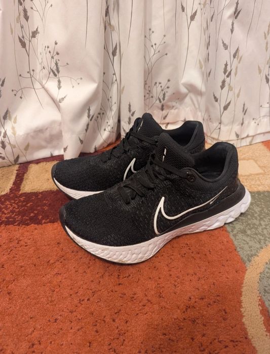 Pantofi alergat Nike Pantofi Sport React Infinity Run Flyknit 3
Nike
Nike Pantofi Sport React Infinity Run Fl