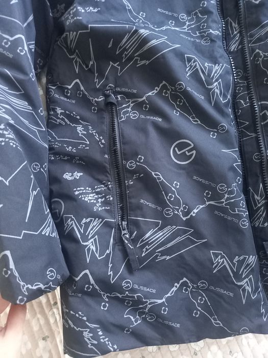 продам куртку демисезон спортмастер