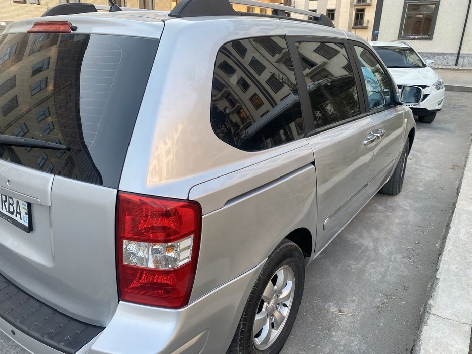 Срочно кия карневал сотилади скидка