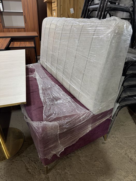 Prodam divani dlya kafe,restoran il fast food v otlichnom sostayani