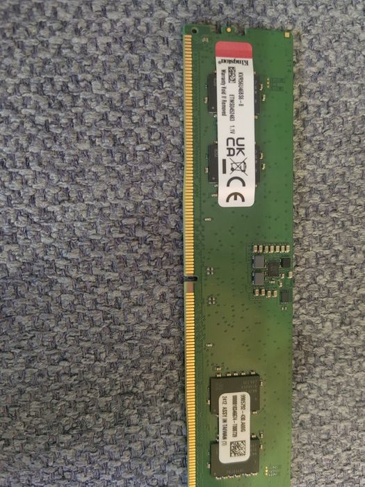 продам ОЗУ Kingston ddr5 8gb
