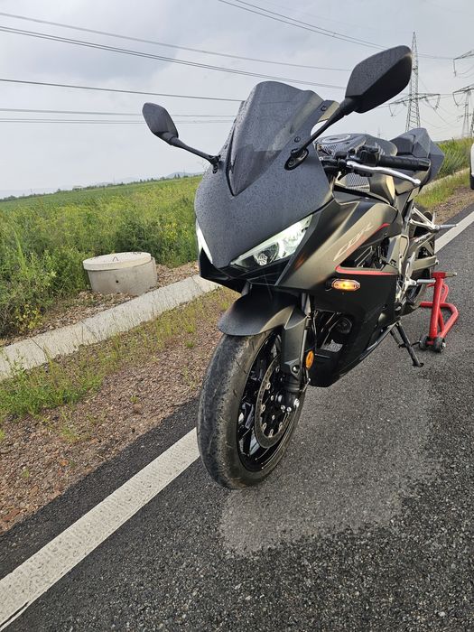 Honda cb650r 2025 A2 35kw