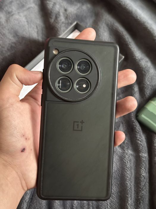 One Plus 12  Ван плас 12