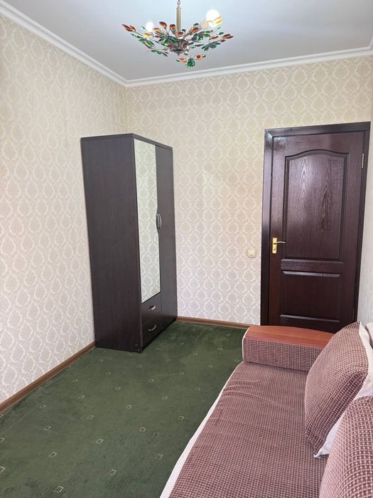 Максим Горкий 3/3/4 ор. От Метро 100метр