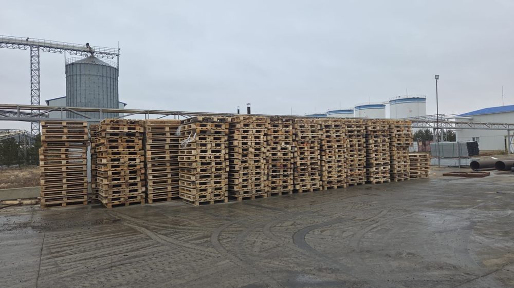 Продам Поддоны первый второй сорт размер 120*80 и 120*100