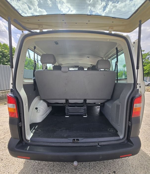 Vw Transporter T5 * 8+1 Locuri  * Motor 1.9 Tdi * Euro 4