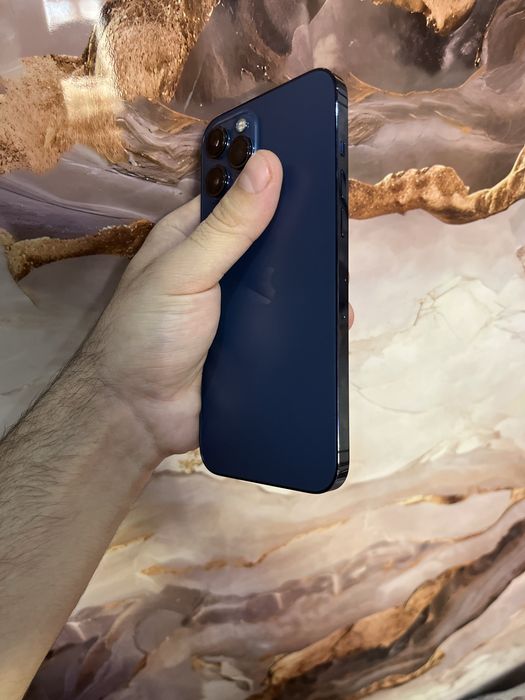 Продам телефон Айфон 12 Pro Max 256Gb