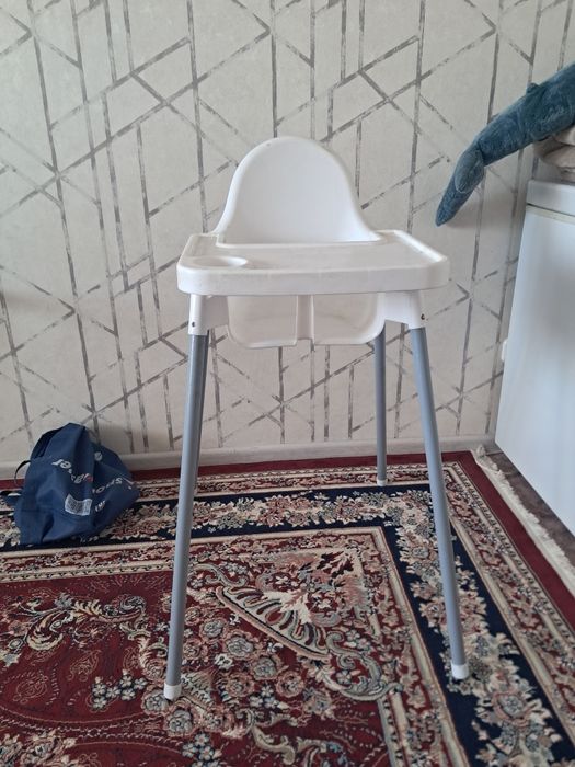 Продам детский стол для кормления
