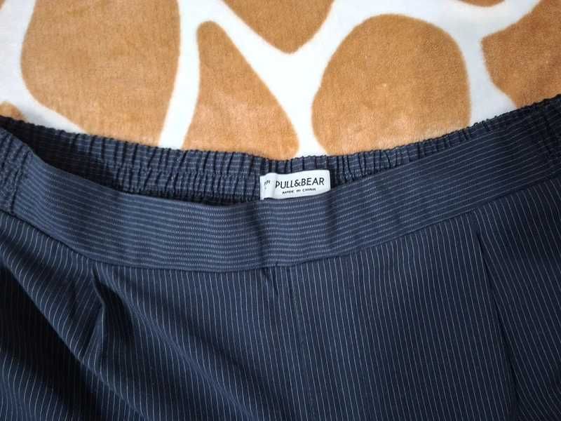 Pantaloni Pull & Bear negri