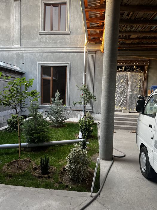 Hovli sotiladi yangiobod arentir aliyeva yangi hovli 2qavatli