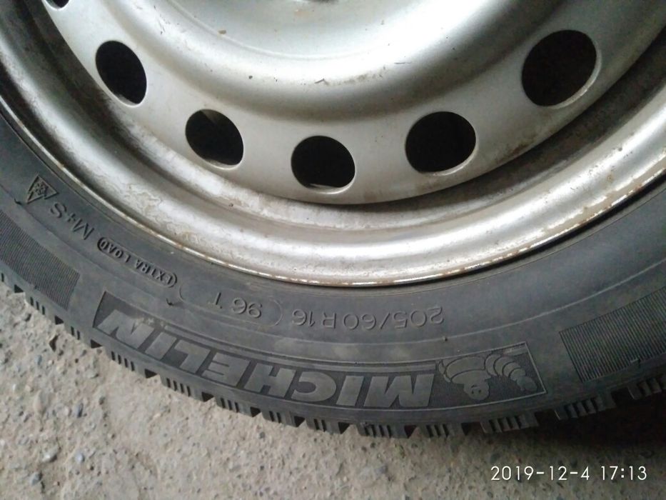 Диски железные vw scharan r16