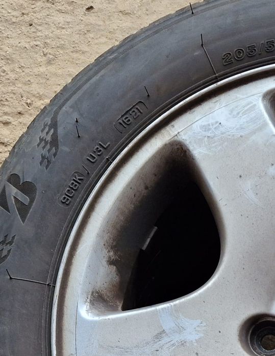 Jante aliaj Audi originale + cauciucuri de vara pe 16