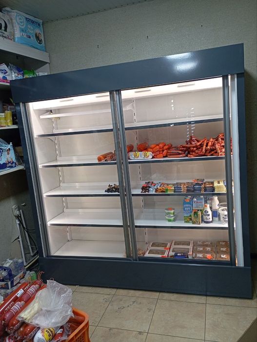 Vitrina xaladilnik zakazga yasab beramiz