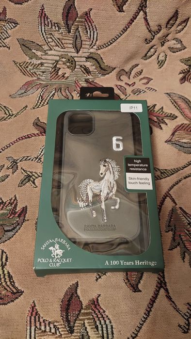 Чехол на айфон 11