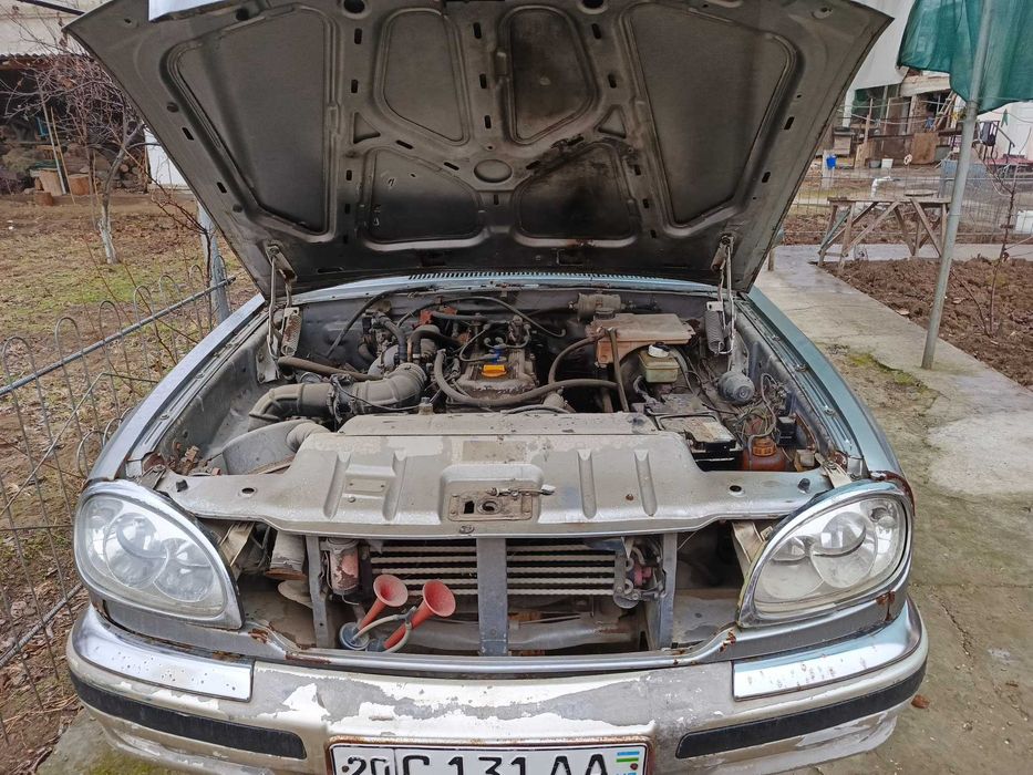 Газ  Волга 31105