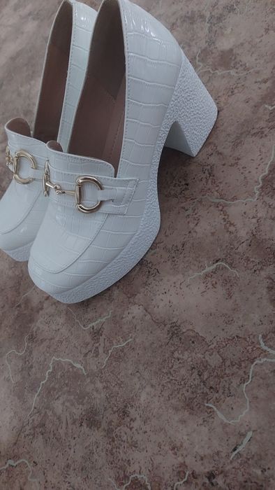 Продам новые туфли  !