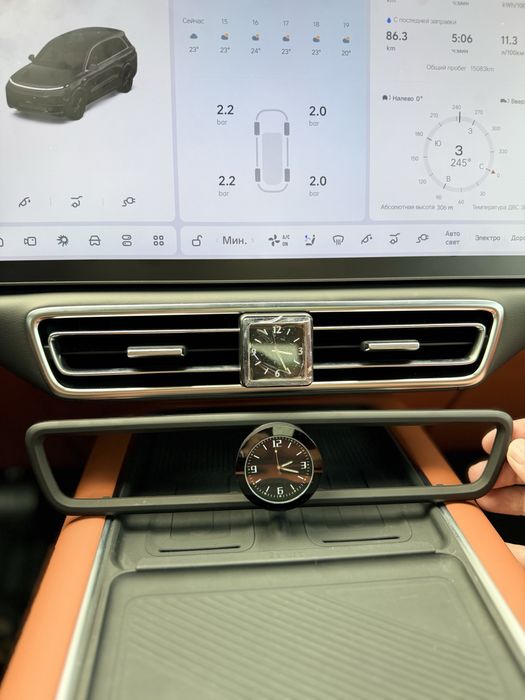 Часы на дефлектор Li Lixiang Ли Лисян