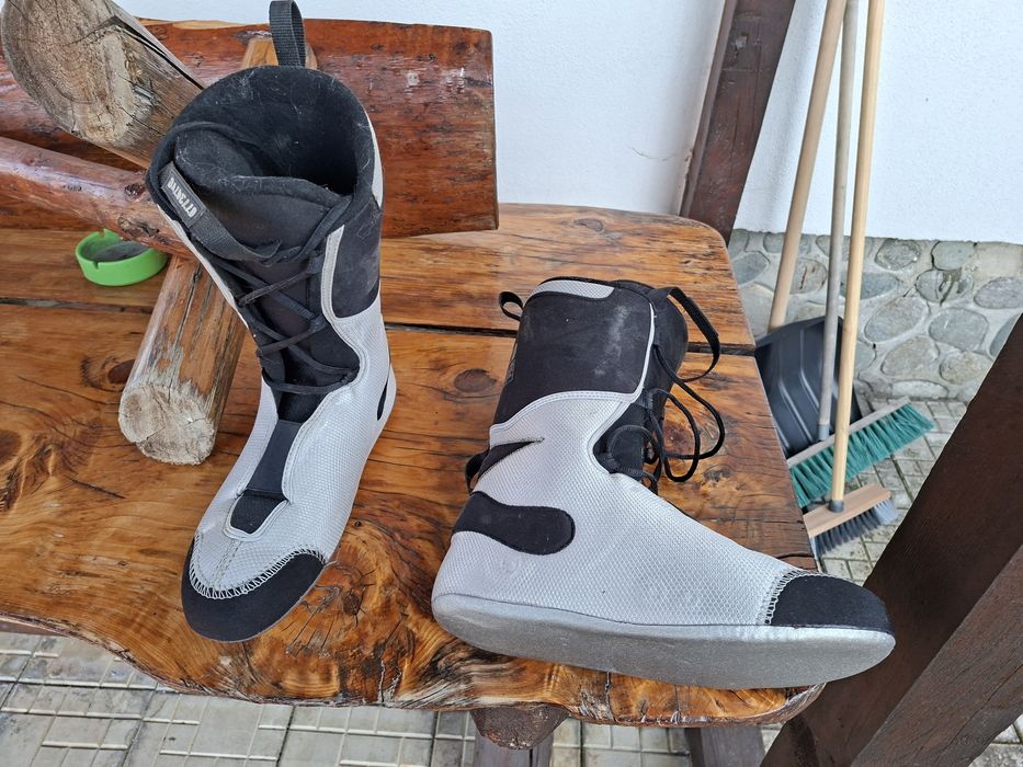 Clăpari schi de tură