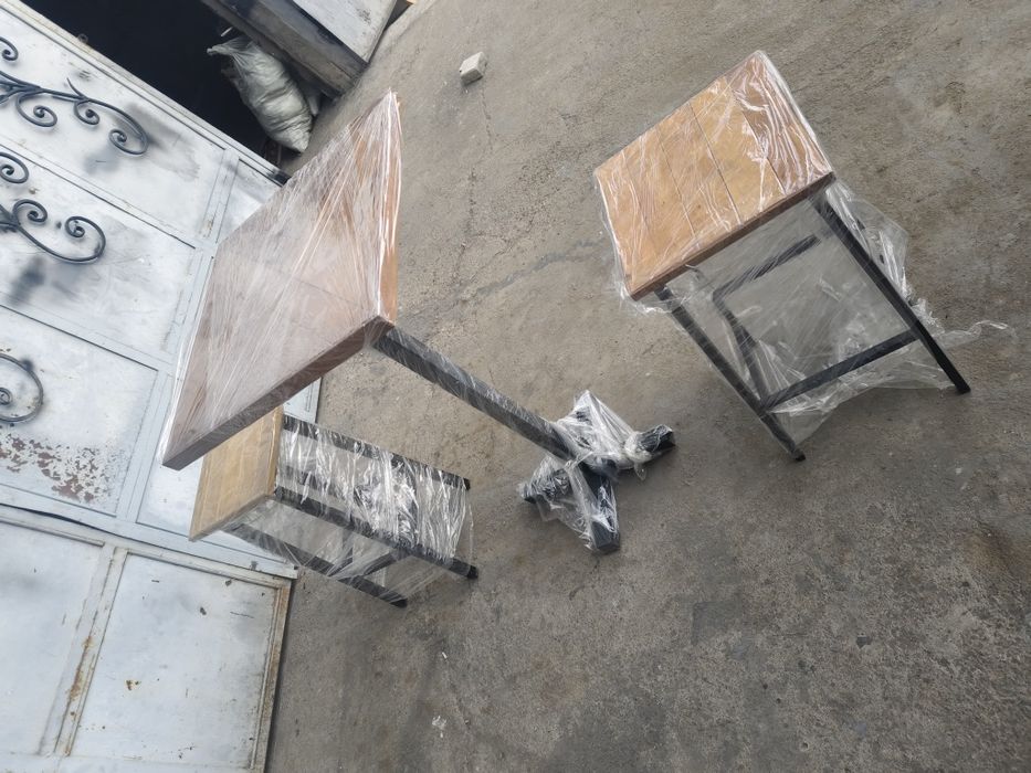 Лофт стол табуретки.