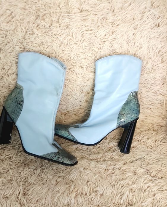 Обувки на символични цени/естествена кожа/