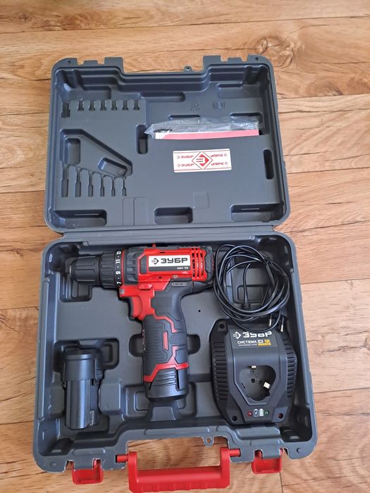 Продам шруповерт новый 12 волт