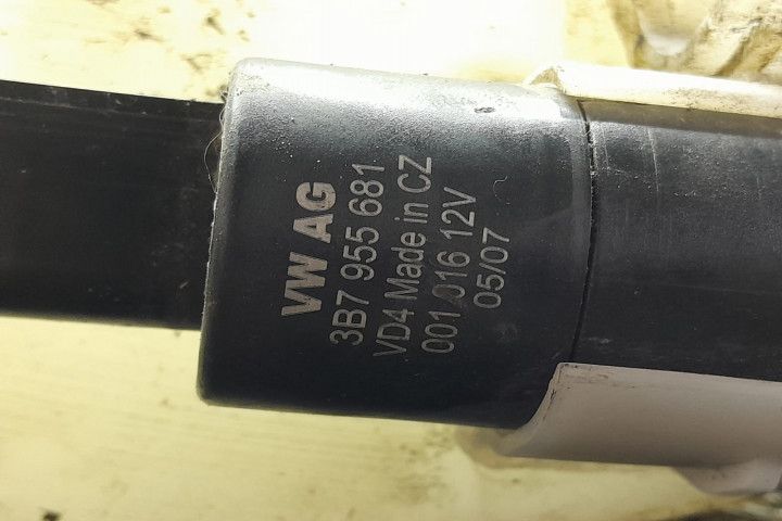 Vas lichid parbriz 1.9 tdi 6q0955453s Volkswagen Polo 4 (9N) (2001 - 2005)