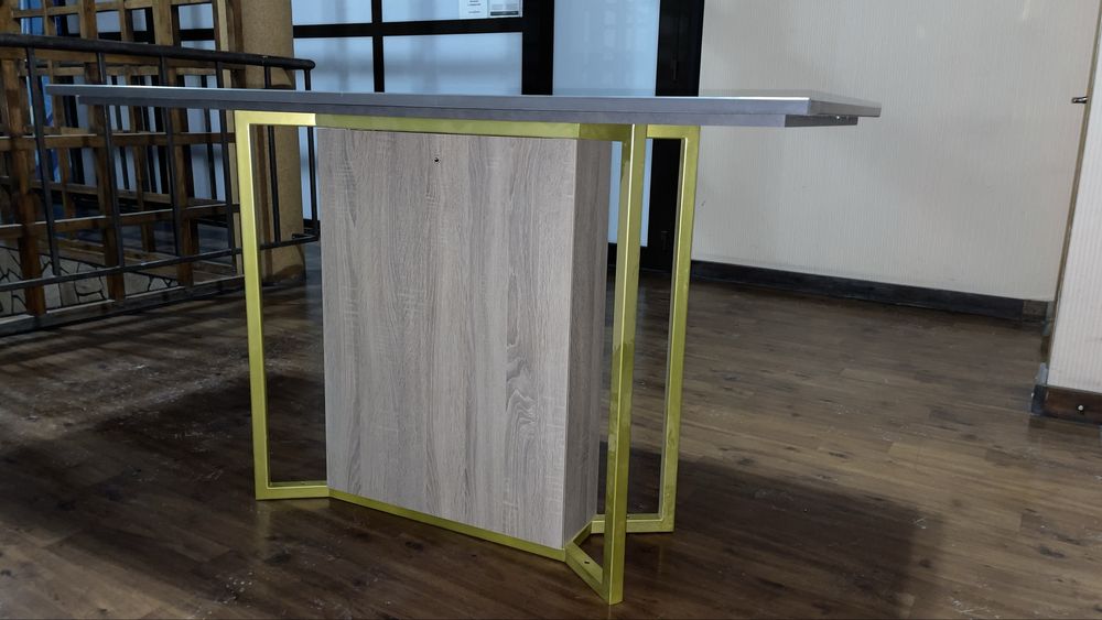 Стол с искусственным камнем