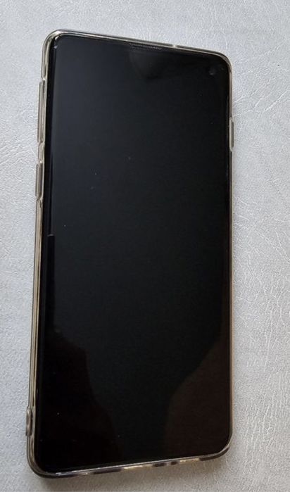 Samsung S10 8/128 гигов