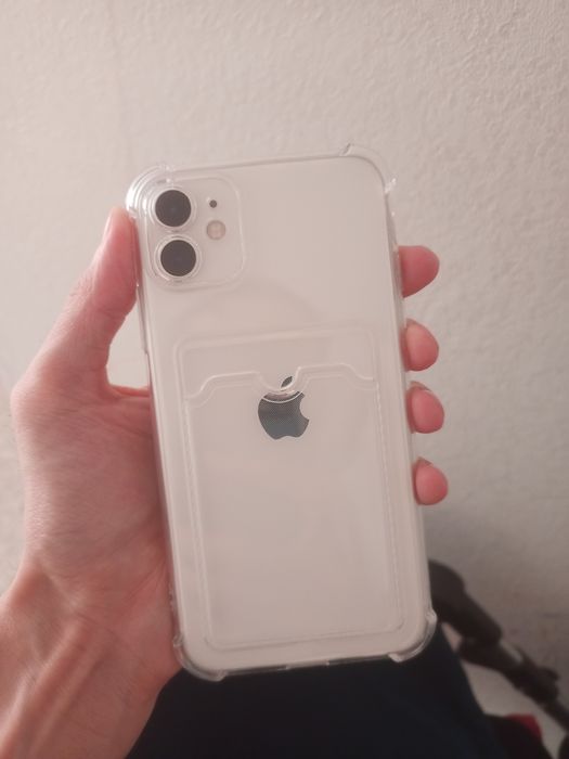 iPhone 11 128g Продам