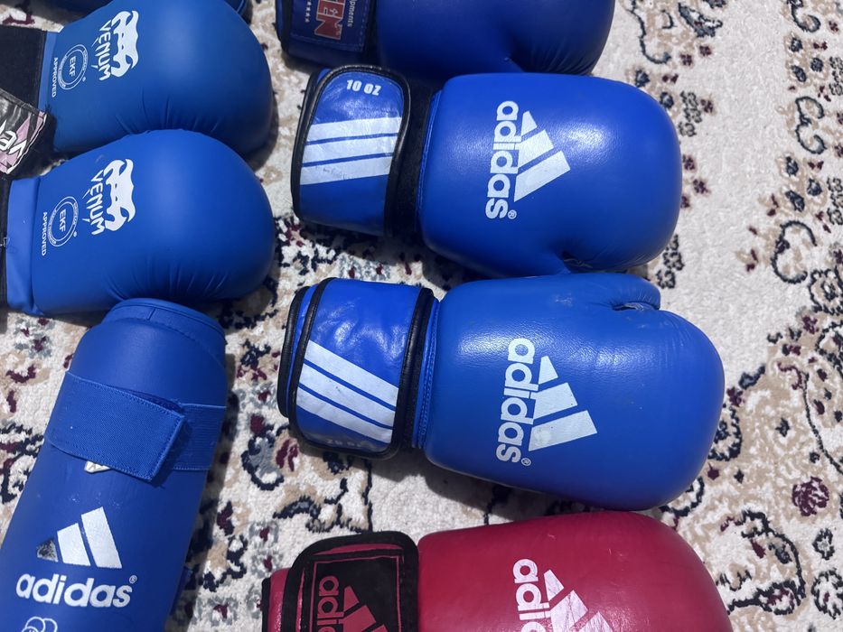 Боксёрские перчатки за всё 16 000.