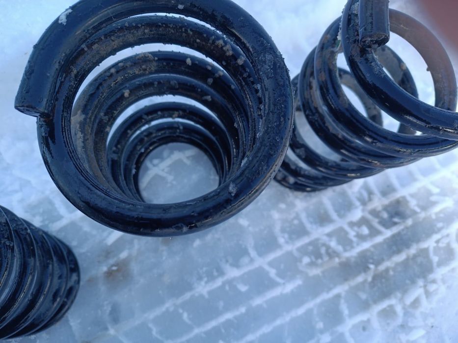 Пружины Паджеро 3