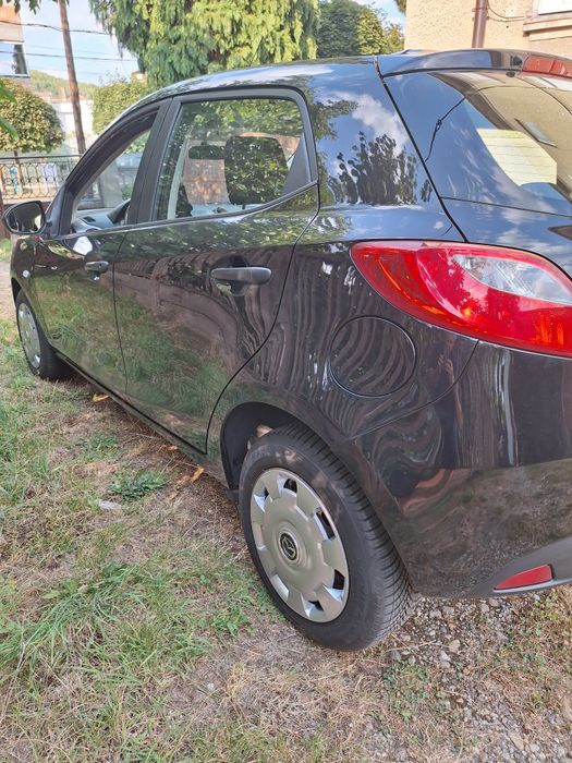 Vând Mazda 2 înmatriculată