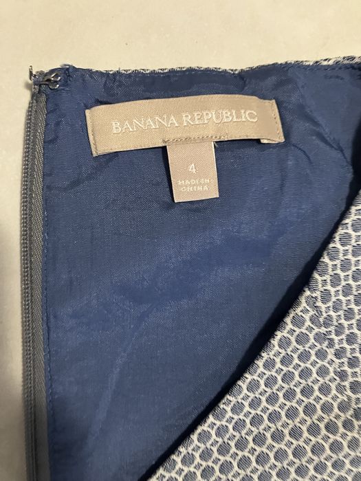 Елегантна дамска рокля