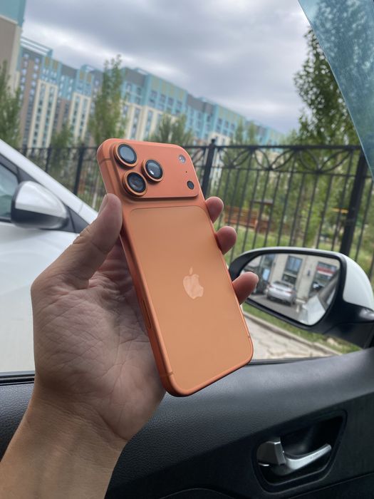 продаю 17 про мах 256 гб есим
