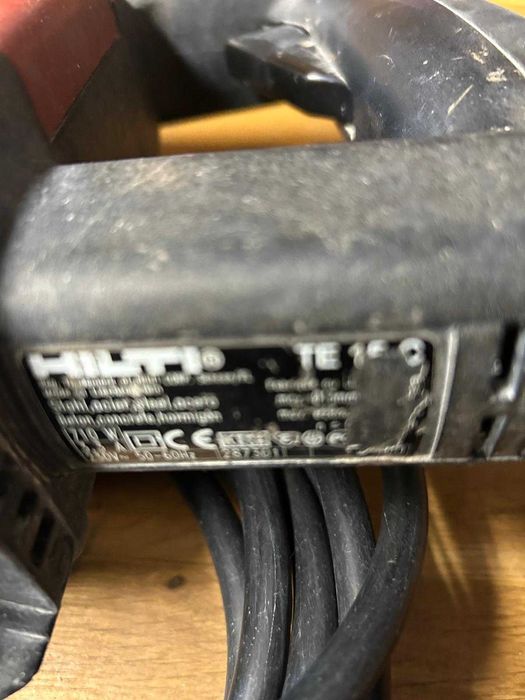 HILTI TE 15 C SDS перфоратор къртач + набор свредла