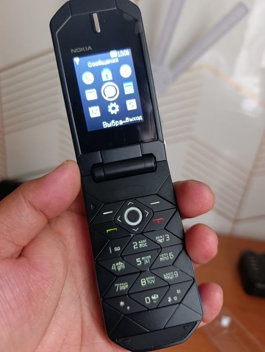 Nokia 7070 раскладной телефон