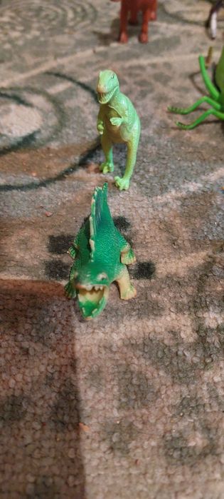 Продам игрушки б/у