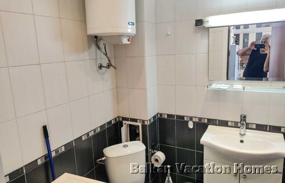 Тристаен апартамент с невероятна морска панорама в Бяла