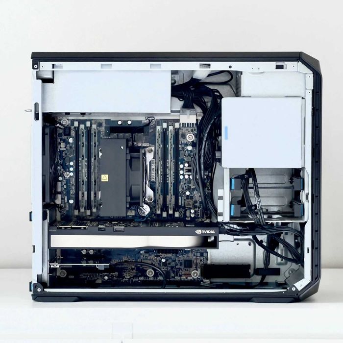 AI Workstation HP Z4 G4 / RTX A5000 24GB/Xeon/64GB ECC/1TB NVMe