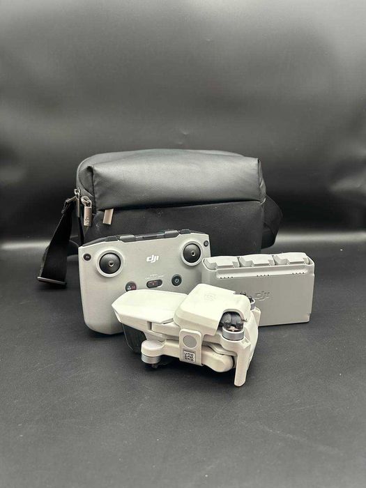DJI Mini 2 Fly More Combo