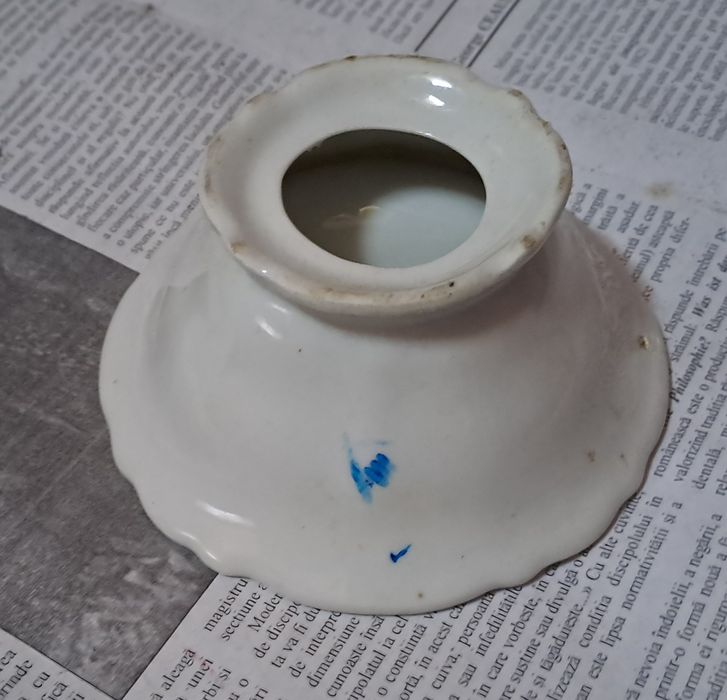 Scrumiera ceramica model vechi