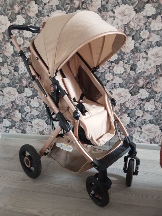 Продам детскую коляску