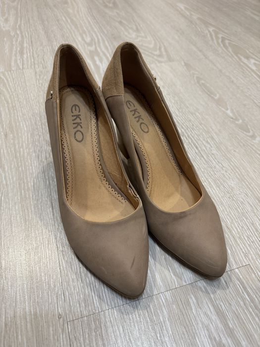 Туфли 39-40р бежевые