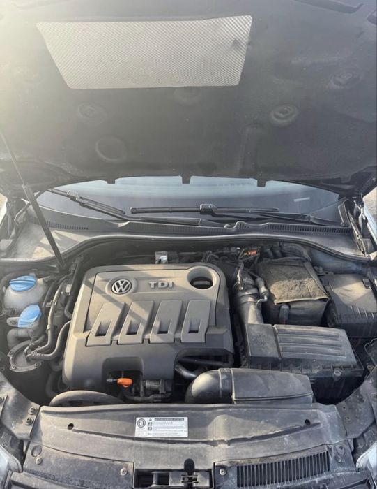 VOLKSWAGEN Golf 2011 — imagine 5