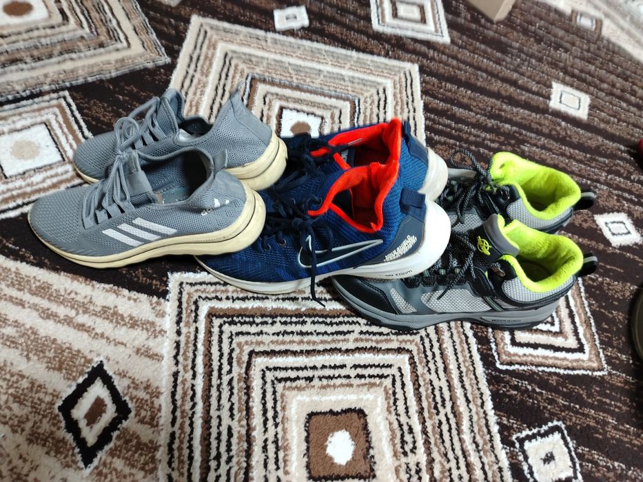 Кроссовки р 40 цена 2500тг