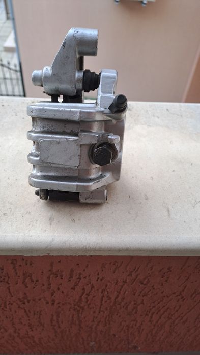 Продавам предница за Ямаха скутер