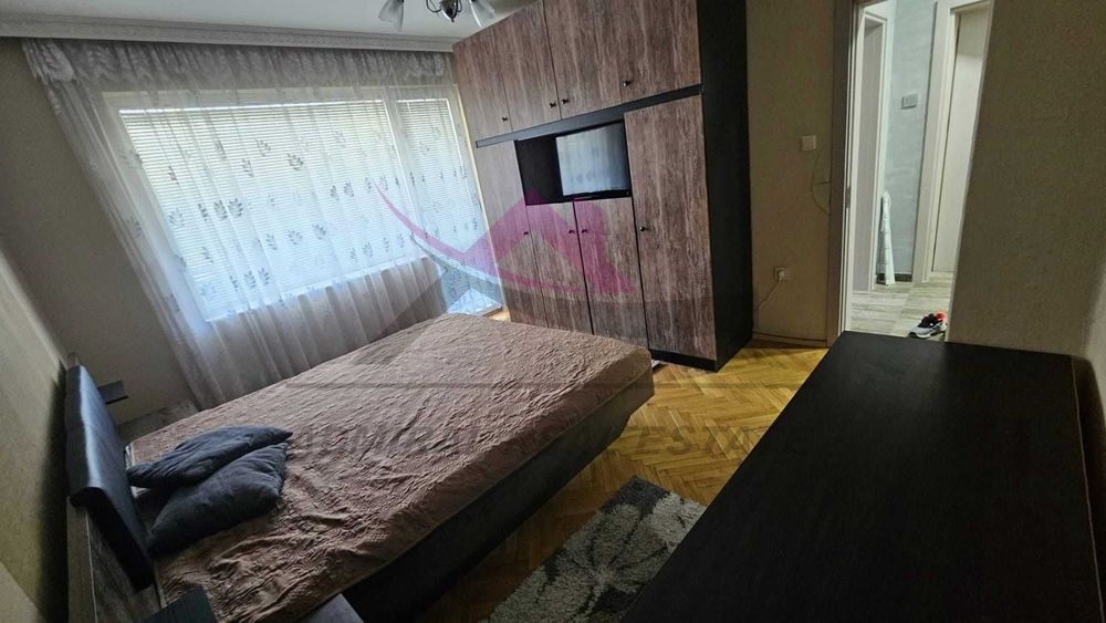 Дава се под наем Тристаен апартамент в Варна, Гръцка махала - 85 кв.м за 1000 € - Снимка #4