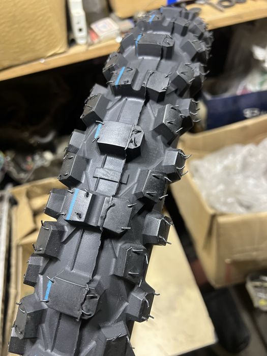Покрышка на Enduro