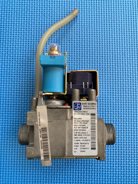 Газов котел Buderus Logamax U052-28T на части разглобен